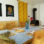 Nyaraló Rekreacni Dum U Parku *