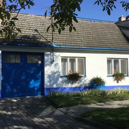 Rekreacni Dum U Parku Holiday home Mikulcice